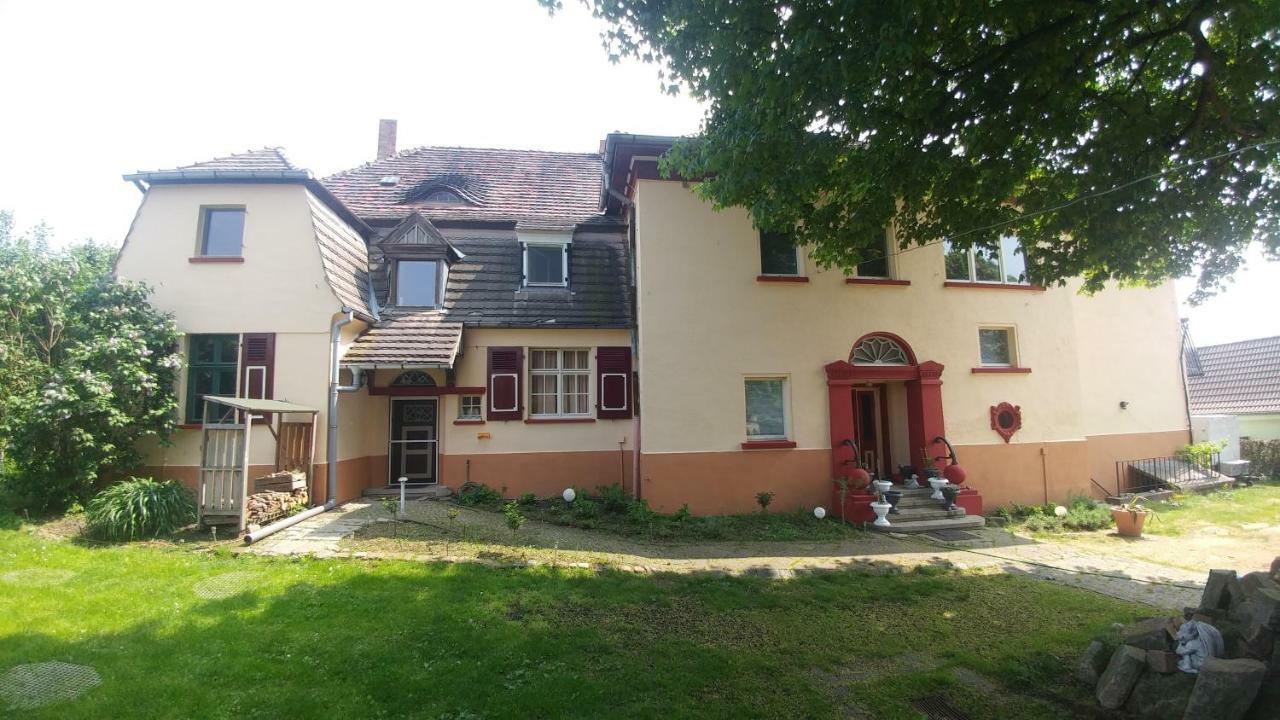 Historische Schule "Ferienwohnung Pauline" I&Ii Stobnitz Exterior photo
